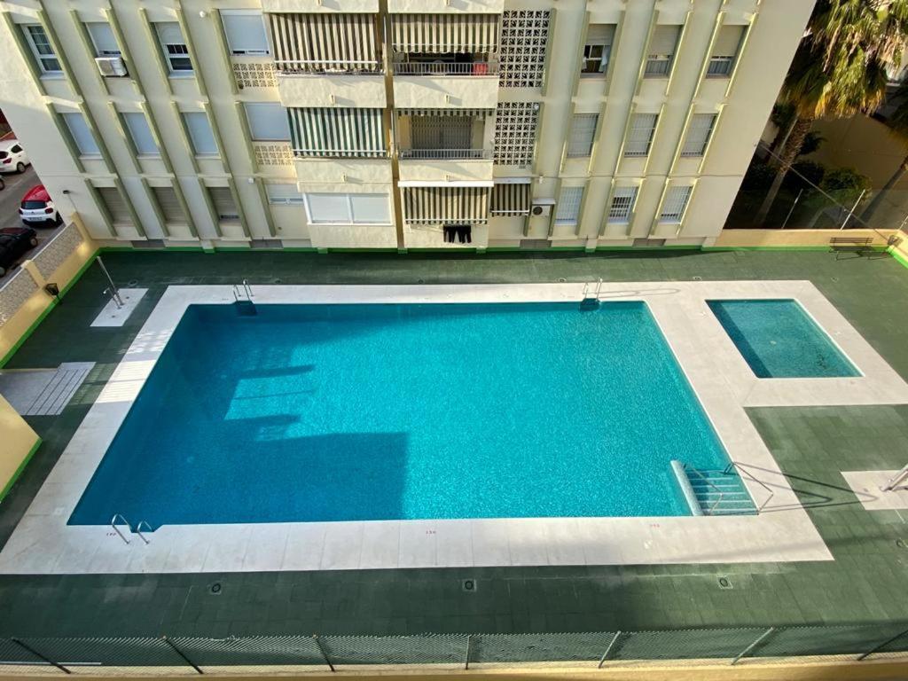 Апартаменты Amplio Piso En Centro De Торре-дель-Мар Экстерьер фото